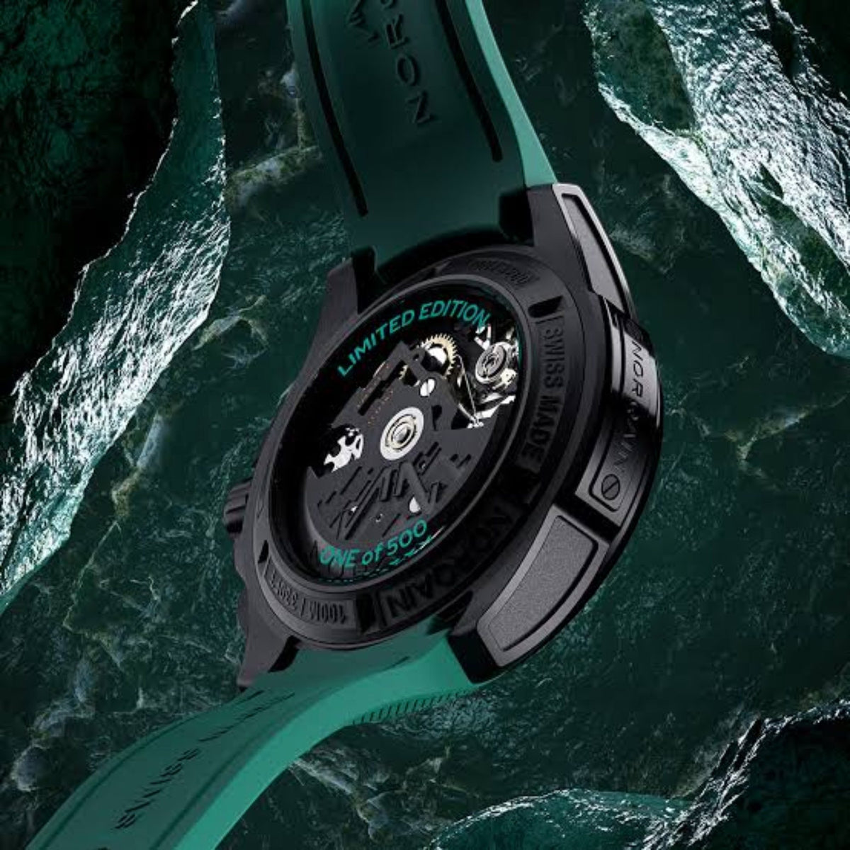 Norqain Independence Skeleton Chrono NNT3200BLC/JD326