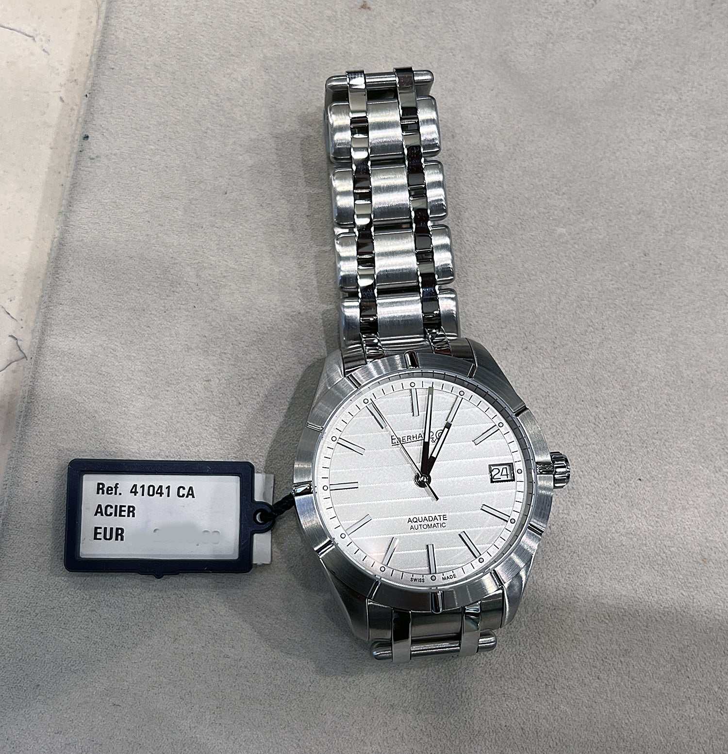 Eberhard & Co. Aquadate Grande Taille New Never Worn Ref. 41041CA - ON7022