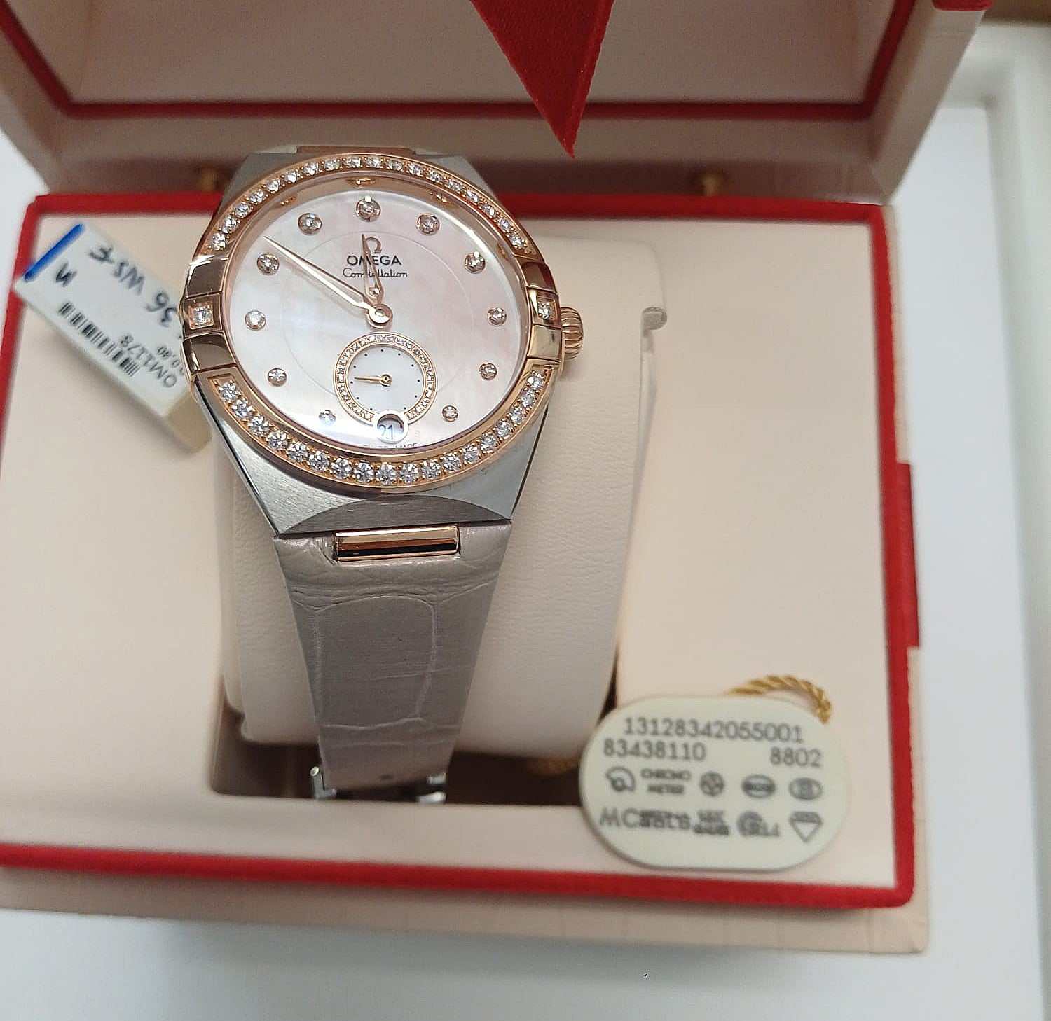 Omega Constellation Small Seconds Nuevo Sin Usar Ref. 13128342055001 - ON6724