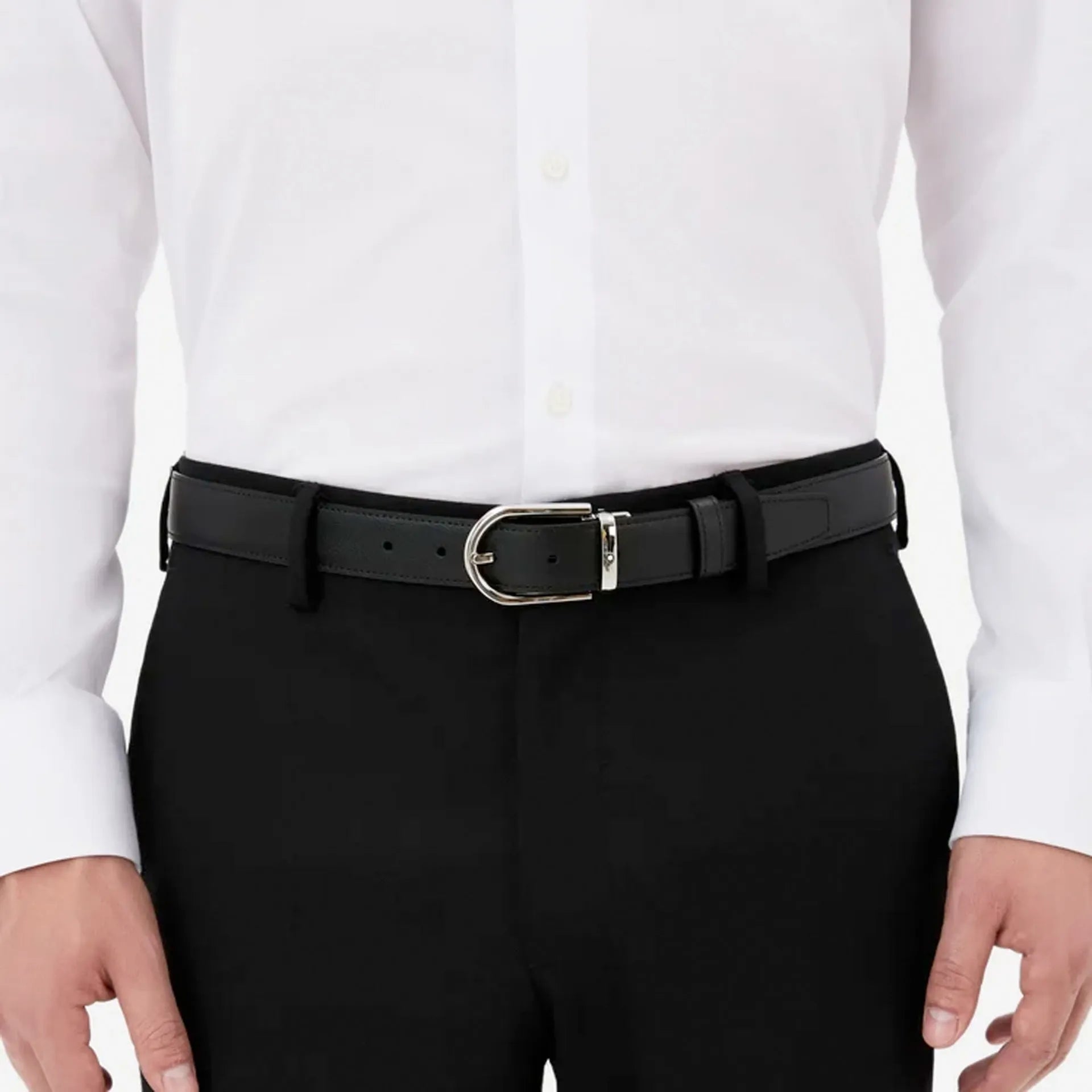 Montblanc 128756 Cintura Reversibile in Pelle Nera e Blu con Fibbia a Ferro di Cavallo