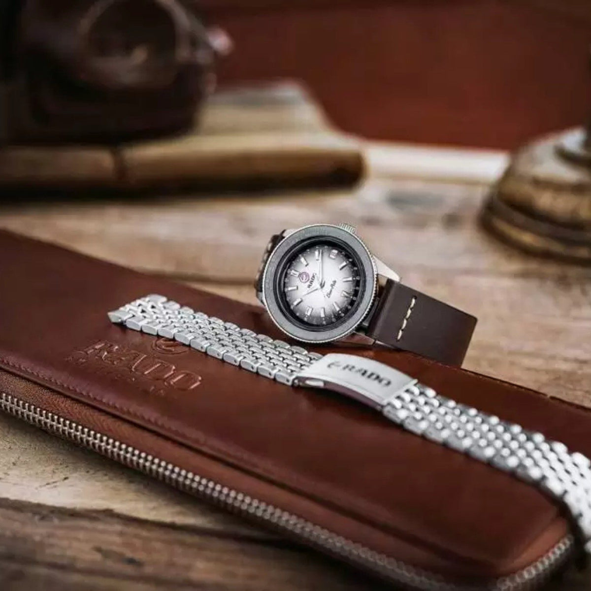 Rado Captain Cook Over-Pole R32116158