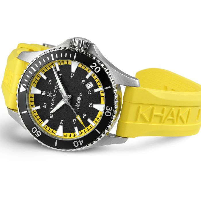 Hamilton Khaki Navy Scuba Auto H82395332 – vista angolata
