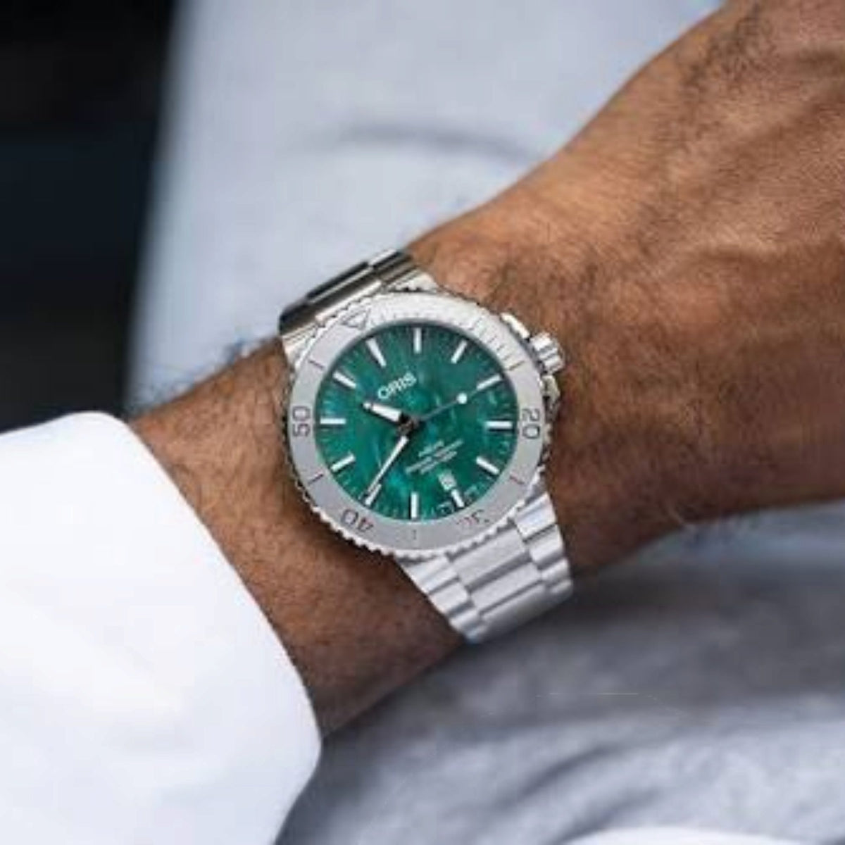 Oris Aquis Date x Bracenet 01 733 7730 4137-07 8 24 05PEB