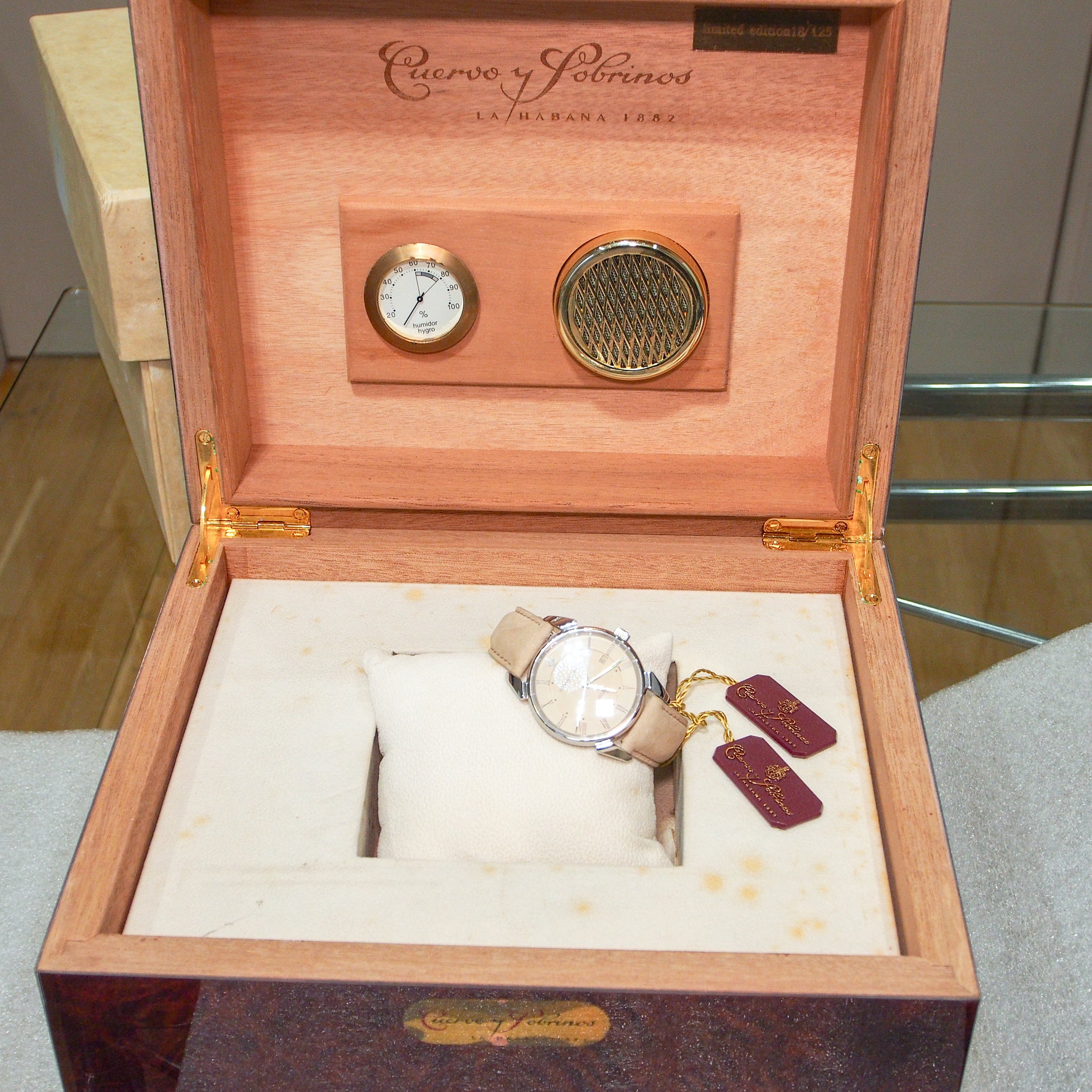 Cuervo Y Sobrinos Historiador New Never Worn Ref. 3195..1CS.CR - ON05178
