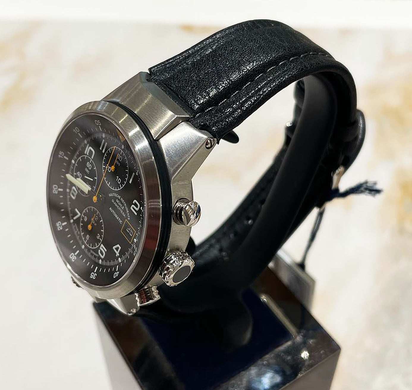 Mühle Glashütte Lufthansa Pilot Chronograph Lim. Ed. 42 mm Ref. M1-35-13-LB - ON7795