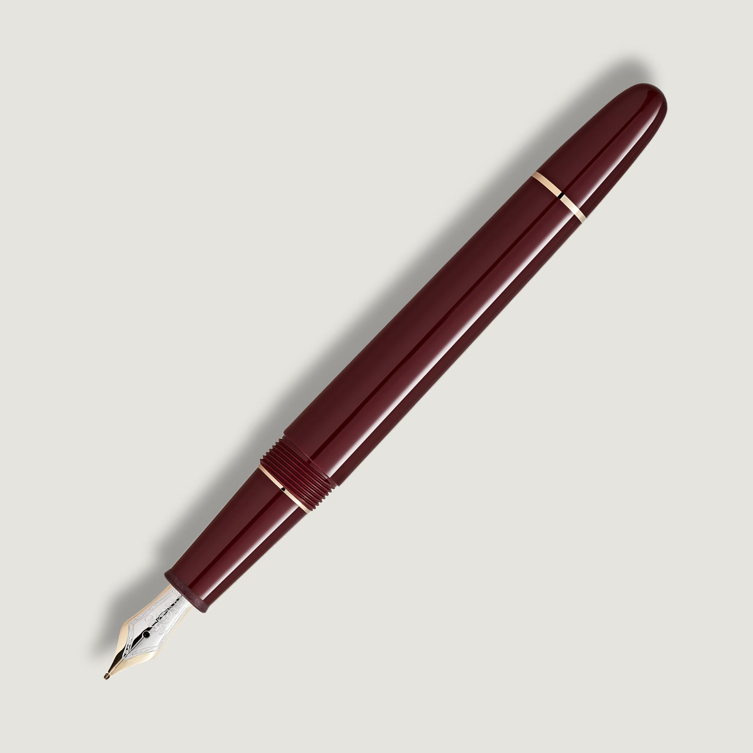 Montblanc Meisterstück 133006 Penna Stilografica Classique Bordeaux in Resina