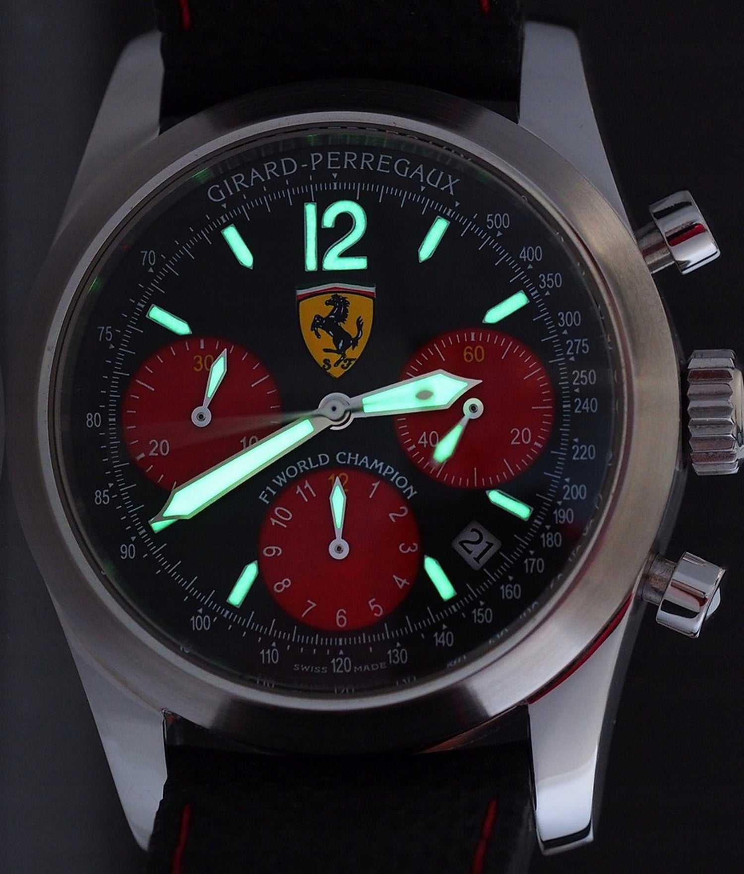 ID: ON3583MARCA: Girard PerregauxREFERENZA: 4956MODELLO: Ferrari F2002 World ChampionGENERE: UomoMOVIMENTO: AutomaticoCASSA: AcciaioCRISTALLO: ZaffiroDIAMETRO: 40 mm