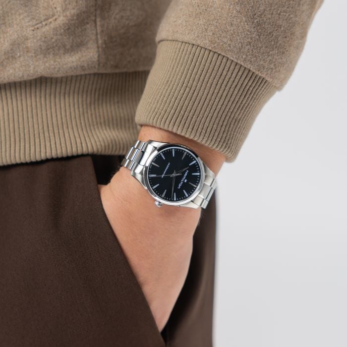 Hamilton Jazzmaster Quartz H32461131 – vista al polso